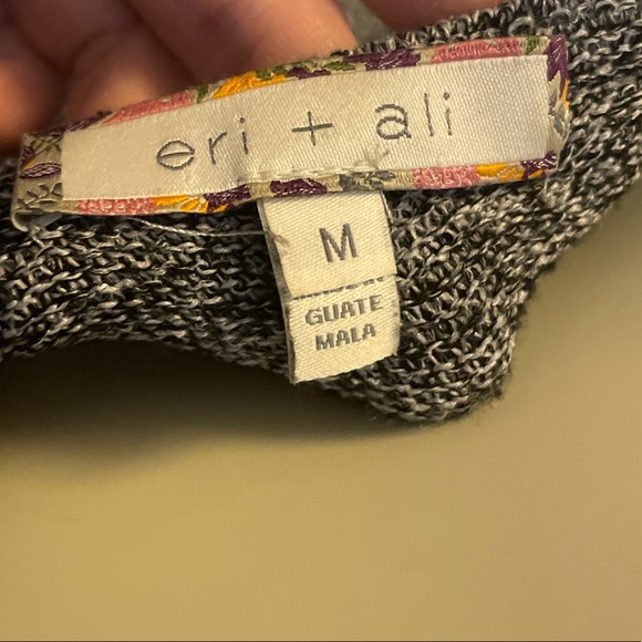 Anthropologie Eri + Ali Tunic - Size Medium - Picture 5 of 8